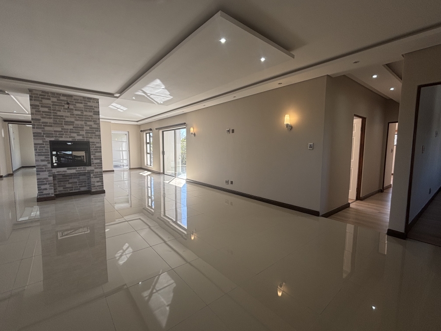 To Let 3 Bedroom Property for Rent in Flamingo Vlei Western Cape